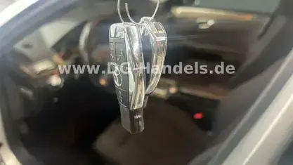 Gebraucht Mercedes E200 184 PS (135 kW) 2009 Silber Limousine