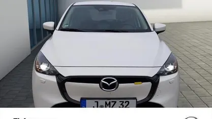 Usata Mazda 2 Center-Line 116 CV (85 kW) 2023 Bianco Utilitaria
