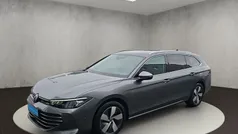 Diabasgrau metallic Gebraucht 2024 VW Passat Business Kombi | 34.700 € (Fairer Preis)