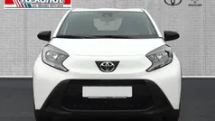 Weiß Gebraucht 2024 Toyota Aygo Business Edition Kleinwagen | 14.990 € (Guter Preis)