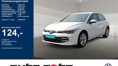 Gebraucht 2024 VW Golf VIII Life Limousine | 26.880 € (Fairer Preis)