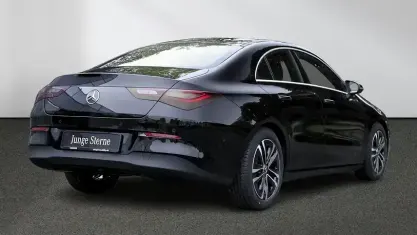 Gebraucht Mercedes CLA200 163 PS (119 kW) 2024 Unilack nachtschwarz Coupé