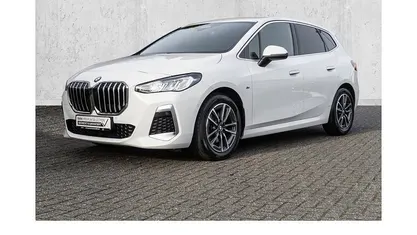 Gebraucht 2023 BMW 218 Active Tourer Performance Van / Kleinbus | 23.890 € (Fairer Preis)