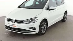 Weiß Gebraucht 2019 VW Golf Sportsvan Highline Van / Kleinbus | 16.750 € (Guter Preis)