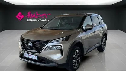 Gebraucht Nissan X-Trail N-Connecta 213 PS (156 kW) 2023 Champagne silver metallic (metallic) SUV