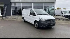 Gebraucht 2023 Mercedes Vito Van / Kleinbus | 31.618 € (Fairer Preis)