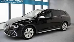 Schwarz Gebraucht 2023 VW Golf Alltrack Kombi | 28.540 € (Guter Preis)