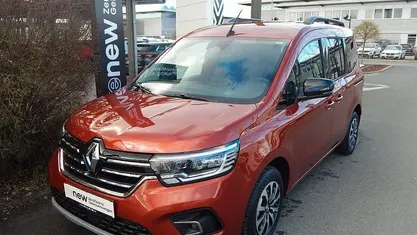 Gebraucht Renault Kangoo Intens 131 PS (96 kW) 2022 Braun Van / Kleinbus