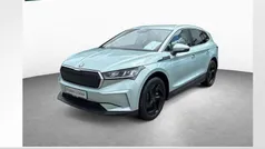 Arcticsilber metallic Gebraucht 2024 Skoda Enyaq iV Loft SUV | 33.690 € (Fairer Preis)