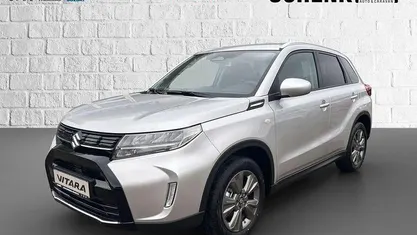 Silber Neu 2025 Suzuki Vitara Comfort SUV | 25.990 € (Fairer Preis)