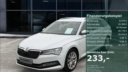 Weiss Gebraucht 2022 Skoda Superb Style Kombi | 33.880 € (Fairer Preis)