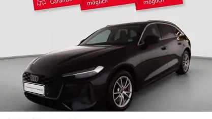 Mythosschwarz metallic Gebraucht 2025 Audi A5 Sport Kombi | 42.890 € (Superpreis)