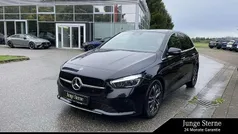Lack kosmosschwarz Gebraucht 2024 Mercedes B180 Progressive Van / Kleinbus | 30.770 € (Guter Preis)