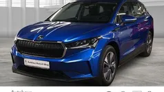 Blau Gebraucht 2022 Skoda Enyaq iV Loft SUV | 27.850 € (Fairer Preis)