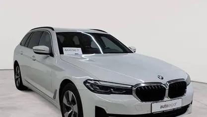 Gebraucht BMW 520 Sport Line 190 PS (139 kW) 2022 Alpinweiß Kombi
