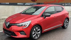 Feuerrot Gebraucht 2022 Renault Clio V Evolution Limousine | 13.990 € (Guter Preis)
