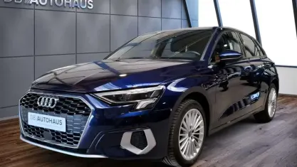Used Audi A3 Advanced Plus 150 HP (110 kW) 2024 Blue Sedan