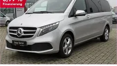Silber Gebraucht 2023 Mercedes V250 Van / Kleinbus | 52.950 € (Guter Preis)