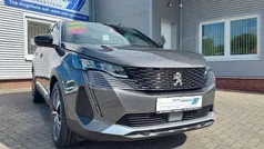 Platinum grau Gebraucht 2023 Peugeot 3008 Allure SUV | 26.490 € (Guter Preis)