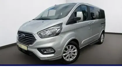Gebraucht Ford Tourneo Custom Titanium 150 PS (110 kW) 2023 Polar silber Van