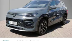 Delfingrau metallic Gebraucht 2025 VW Tayron R-line SUV | 58.950 € (Fairer Preis)