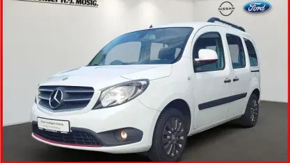 Gebraucht Mercedes Citan 111 Edition 116 PS (85 kW) 2019 Weiß schwarz Kombi