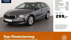 Grau Gebraucht 2024 Skoda Octavia Selection Kombi | 31.440 € (Fairer Preis)