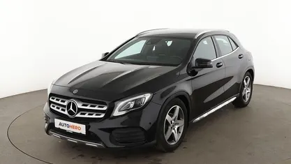 Gebraucht Mercedes GLA180 AMG line 122 PS (89 kW) 2019 SUV