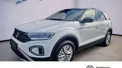 Weiß Gebraucht 2024 VW T-Roc Life SUV | 30.804 € (Fairer Preis)