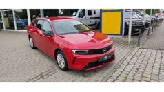 Farbig lackiert (rot Gebraucht 2023 Opel Astra Elegance Kombi | 22.450 € (Fairer Preis)