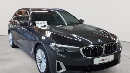 Gebraucht BMW 530e Luxury Line 184 PS (135 kW) 2022 Grau Kombi