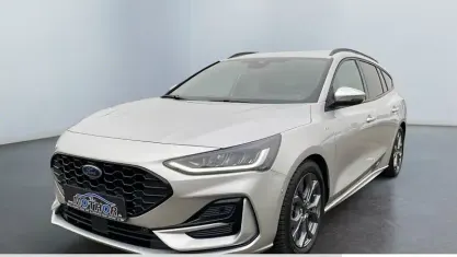 Gebraucht Ford Focus ST-Line X 155 PS (114 kW) 2024 Moondust silver metallic Kombi