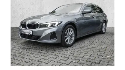 Gebraucht BMW 320 Sport Line 190 PS (139 kW) 2023 Grau Kombi