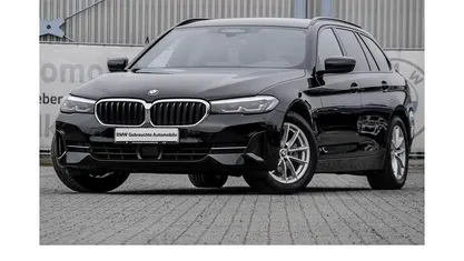 Schwarz Gebraucht 2022 BMW 520 Sport Line Kombi | 29.990 € (Fairer Preis)