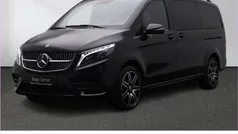Obsidianschwarz Gebraucht 2023 Mercedes V300 Exclusive Van / Kleinbus | 72.950 € (Fairer Preis)