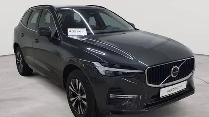 Gebraucht Volvo XC60 Momentum 197 PS (144 kW) 2022 SUV