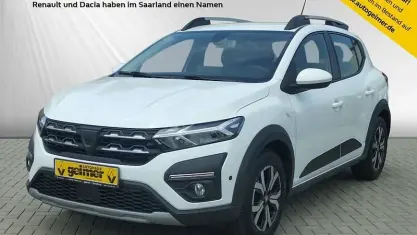 Gebraucht Dacia Sandero Comfort 91 PS (66 kW) 2022 Weiß Limousine