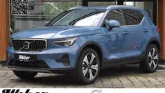 Blau metallic Gebraucht 2022 Volvo XC40 Core SUV | 41.890 €