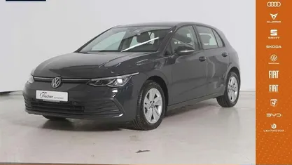 Uranograu Gebraucht 2023 VW Golf VIII Life Limousine | 23.480 € (Fairer Preis)