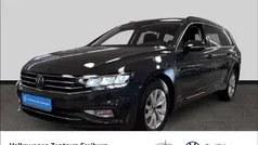 Grau Gebraucht 2021 VW Passat Business Kombi | 20.900 € (Fairer Preis)