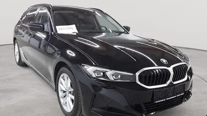 Gebraucht BMW 318 Sport Line 150 PS (110 kW) 2024 Schwarz uni Kombi