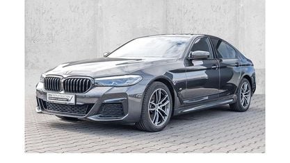 Gebraucht BMW 520 M Sport 184 PS (135 kW) 2023 Grau Limousine