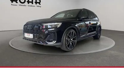 Mythosschwarz metallic Gebraucht 2025 Audi Q7 Ambiente SUV | 79.200 € (Fairer Preis)
