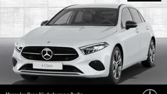 Weiß Gebraucht 2023 Mercedes A220 Progressive Limousine | 32.990 € (Fairer Preis)