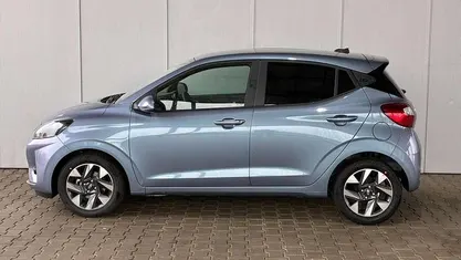 Vibrant blue metallic Neu 2025 Hyundai i10 Premium Kleinwagen | 20.850 € (Fairer Preis)