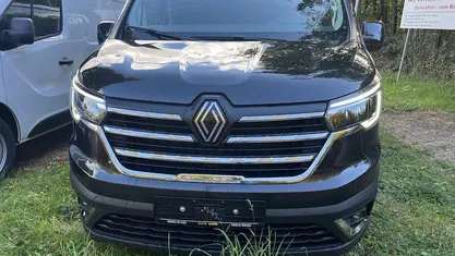 Gebraucht Renault Trafic 131 PS (96 kW) 2025 Van / Kleinbus