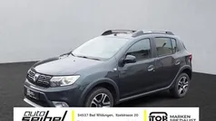 Gebraucht 2020 Dacia Sandero Celebration Kleinwagen | 10.490 € (Fairer Preis)
