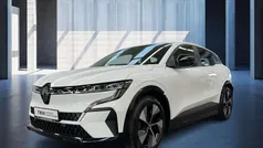 Weiß Gebraucht 2022 Renault Mégane Equilibre Limousine | 18.830 € (Fairer Preis)