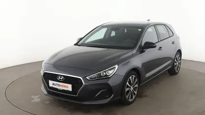 Grau Gebraucht 2020 Hyundai i30 YES! Limousine | 17.740 € (Fairer Preis)
