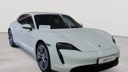 Gebraucht Porsche Taycan Sport Turismo Sport Turismo 239 kW (326 PS) 2023 Weiß Kombi
